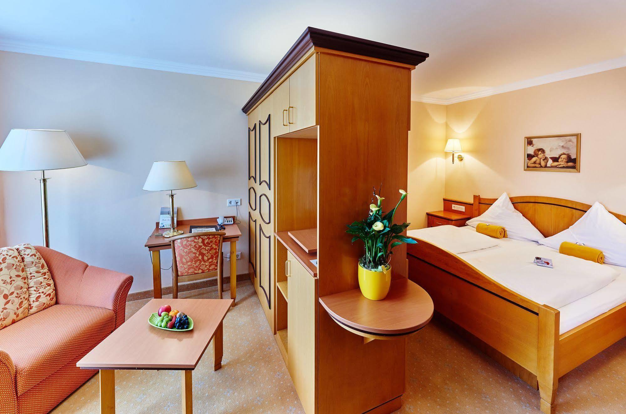 Akzent Hotel Bayerwald-Residenz Neukirchen  Esterno foto